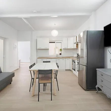 Doris Apartment *